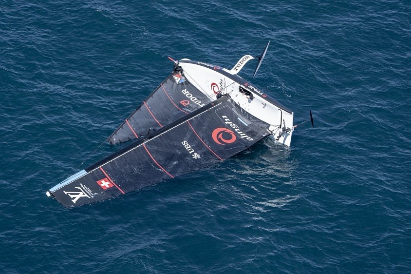 Alinghi scuffiata