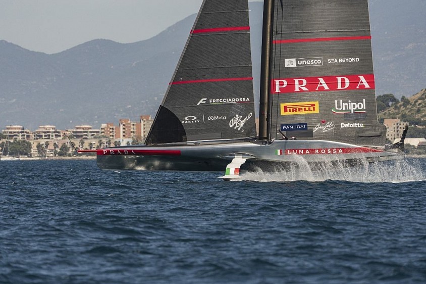 Luna rossa Ac75