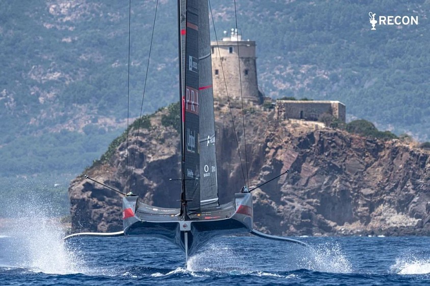 Ac75 Luna rossa